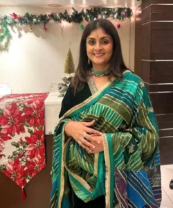 Suhitha Shetty in Meenakshi dupatta
